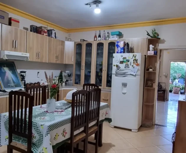 th.outside1200x1200.647bb5db56e42318db3a78303039d00b6b7fdf83