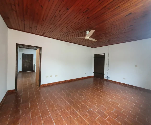 th.outside1200x1200.796ca81b633917b81c79f493b9e54a3f1113b494